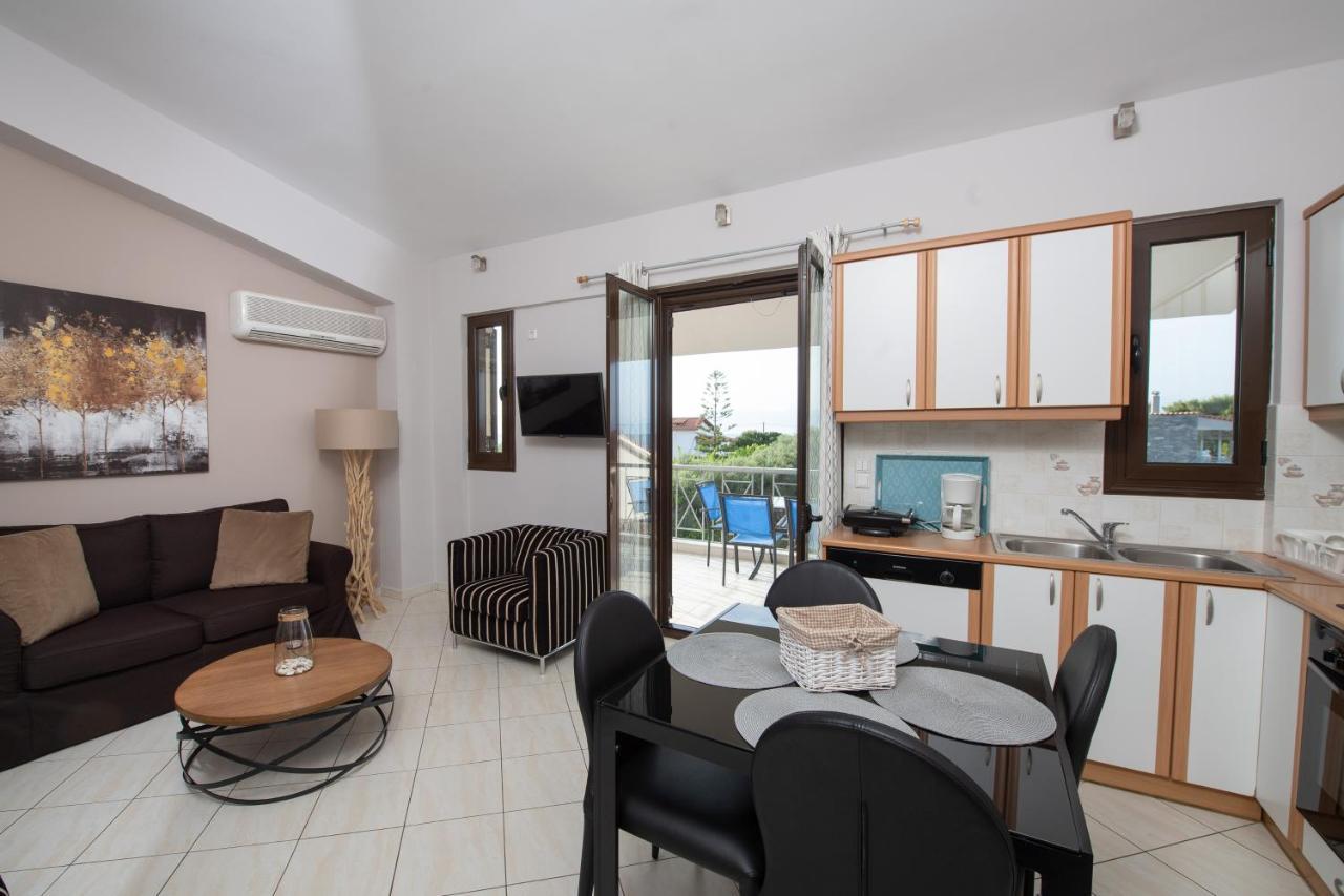 Punda 4 Seasons Apartment Diakopto Exterior photo