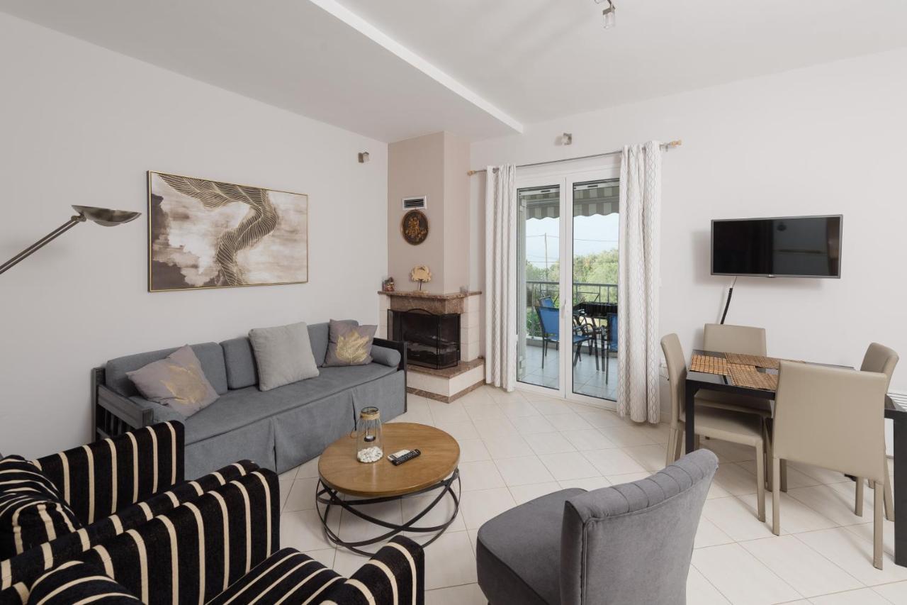 Punda 4 Seasons Apartment Diakopto Exterior photo