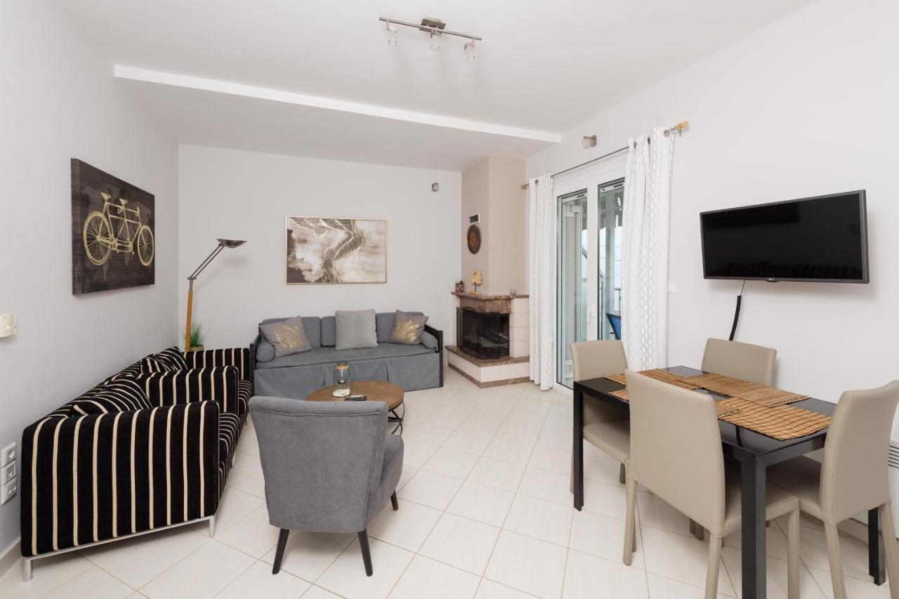 Punda 4 Seasons Apartment Diakopto Exterior photo